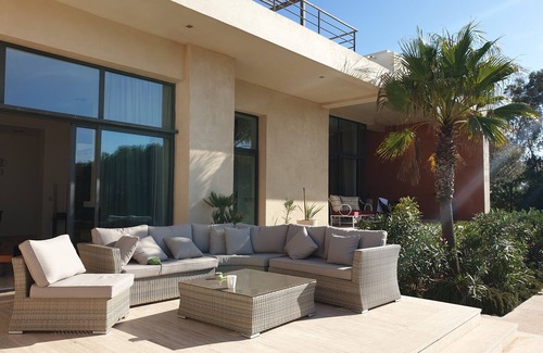 Ahl Agadir Villa | Exceptional villa of 400m2 with private heated pool and its domestic employee
