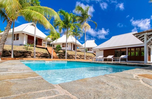 Le Robert Villa | Exceptional water front villa (MQRO07)