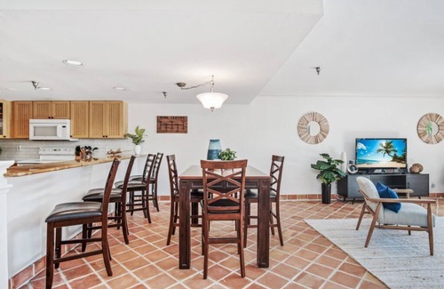 Royal Harbor House | Exceptional Waterfront Condo in Downtown Naples!