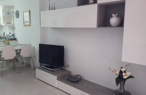 Los Cristianos Apartment | Exceptionally Spacious Modern Ground Floor Apartment.No steps.Popular complx