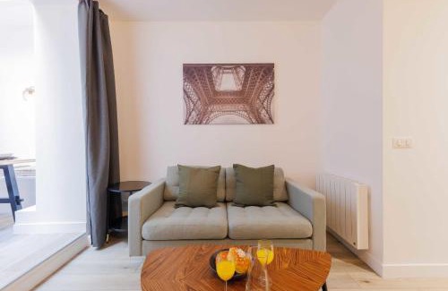 Quartier de Rochechouart Apartment | Exceptionnel appartement à proximité de Montmartre!