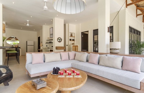 Banjar Semer Villa | Exciting Chic 4BR Stylish Villa Next to Seminyak