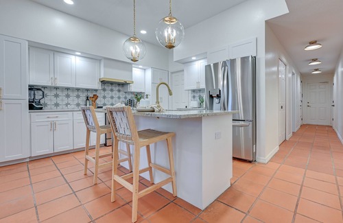 Valrico Villa | Exciting Valrico Villa w/Private Pool & Game Room