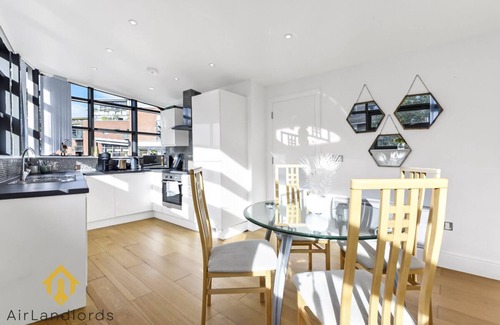 Vincent Square Apartment | Exclusive 2 Bedroom Flat near Buckingham Palace