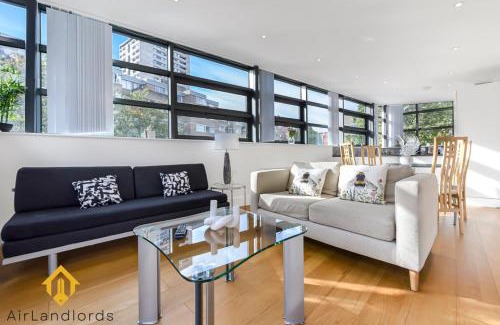 Vincent Square Apartment | Exclusive 2 Bedroom Flat near Buckingham Palace