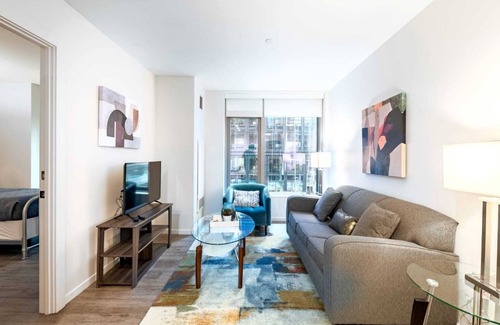 Seaport District Apartment | Exclusive 2BR Apt Downtown Seaport