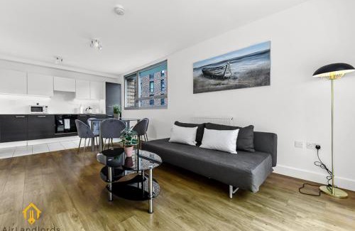 Bromley South Apartment | Exclusive 3 bed 3bath Penthouse near Canary Wharf