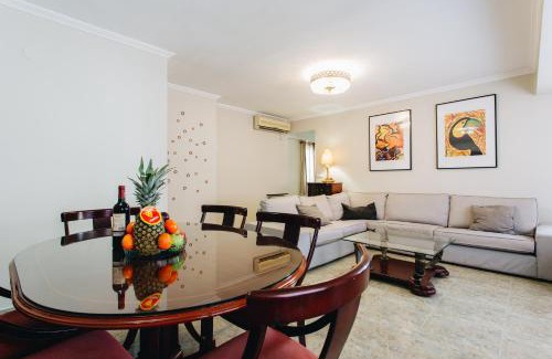 La Malva-rosa Apartment | Exclusive 3 Bedroom Beach Apartment