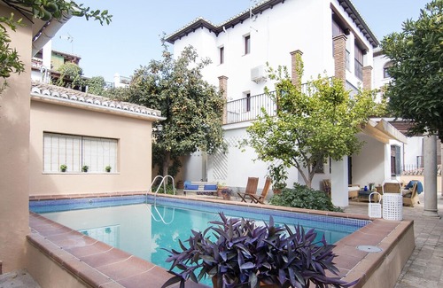 Albaicin Apartment | Exclusive 4BR Villa.Private pool over Alhambra in Granada