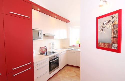 Brulo Apartment | Exclusive apartment Beethoven with a view of the Adriatic Sea and Porec in a prime location of Porec