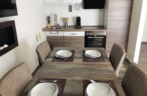 Ueberlingen Apartment | Exclusive-Apartment-Garden view-Private Bathroom