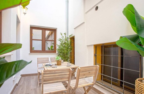 Central District Apartment | Exclusive apartment in Granada Center. Catedral 201