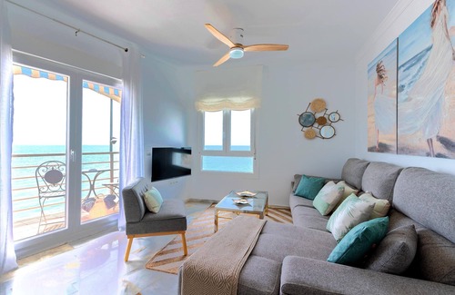 Cadiz Apartment | Exclusive apartment in front of the sea. Victoria