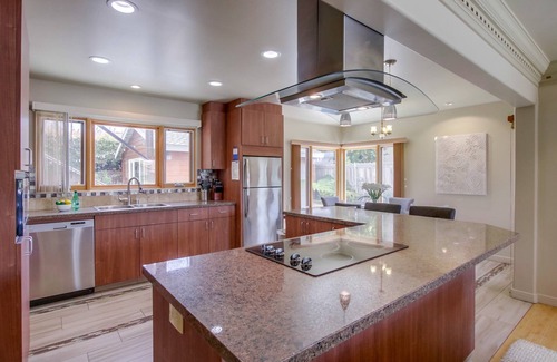 Beach Barber Tract Condo | Exclusive Backyard * Ground Level * Blocks to Beach
