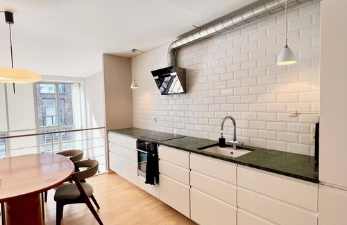 Sydhavnen House | Exclusive canal house directly on the water