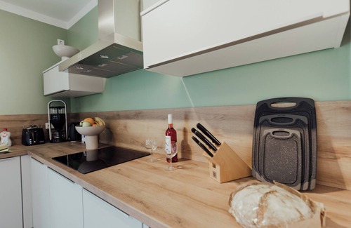 Wangerland Apartment | Exclusive coastal apartment "Lachmöwe": Your comfortable retreat in Hooksiel
