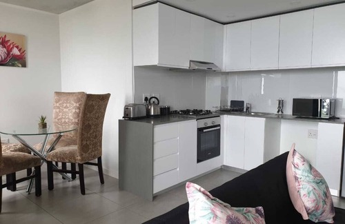 La Mercy Apartment | Exclusive Coral Point Apartment with sea view
