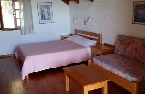 Palaiochora House | Exclusive Cottages in a quiet oliverove near the sea