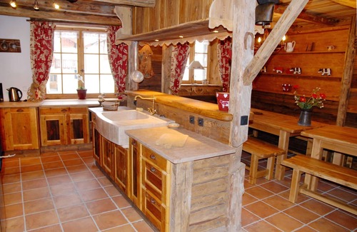 Champagny-en-Vanoise Ski Chalet | Exclusive chalet near the ski area