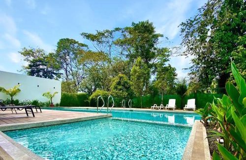 Quebrada Seca Apartment | Exclusive fully equipped Condo with great pool