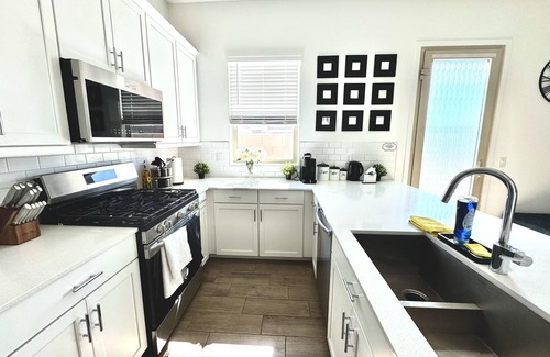 Maryvale Apartment | Exclusive Gated Community Mother-in-Law Suites