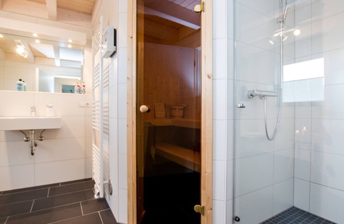 Nordhorn House | Exclusive holiday home with sauna & whirlpool