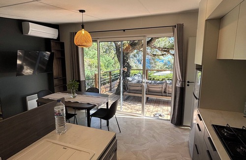 Le Dramont House | Exclusive: Luxury Bungalow with Sea View, Saint-Raphaël, Côte d'Azur