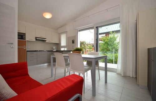 Bibione Lido dei Pini Villa | Exclusive modern villa with private garage and fenced garden