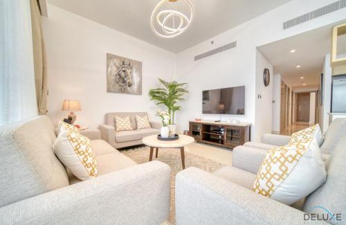 Dubai Apartment | Exclusive Offer Best Price for Stunning 3BR Stay by Deluxe Holiday Homes