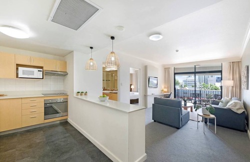 Darwin City Centre Apartment | Exclusive Resort style Living with Balcony and Pool