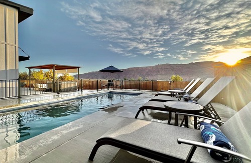 Moab South Valley House | Exclusive Retreats 5 Bedroom Desert Escape with Private Year Round Heated Pool