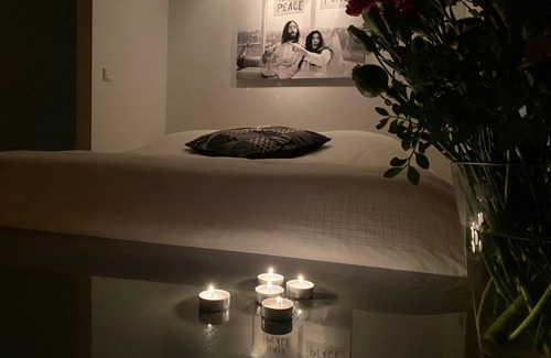 Municipality of Landsmeer House | Exclusive Romantic Amsterdam Retreat: Luxurious Oasis Near the Heart of the City