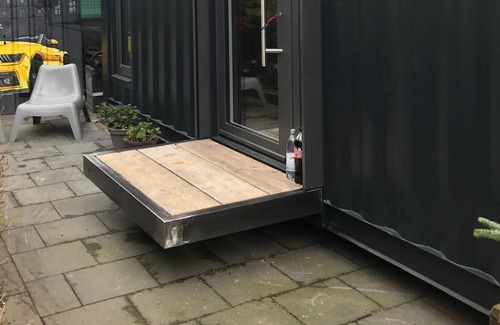 Nippes Apartment | Exclusive sea container Tiny House Cologne Niehl