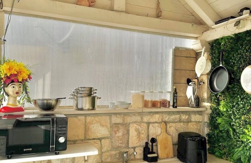Krizna luka Bed & Breakfast | Exclusive Studio with Breakfast included + Private Jacuzzi & Outdoor Kitchen
