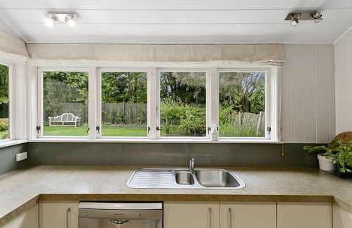 Taupo House | Exclusive, sunny & private home near Lake Taupo
