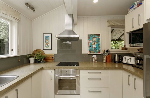 Taupo House | Exclusive, sunny & private home near Lake Taupo