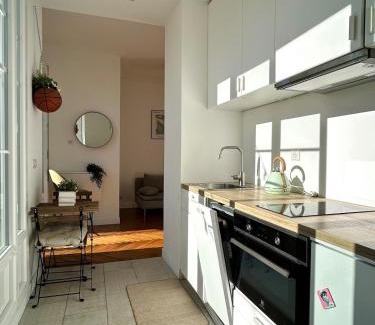 Thiers Apartment | Exclusive Top Floor - Love Suite