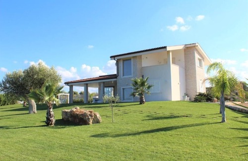 Polignano a Mare Villa | Exclusive use Villa with pool