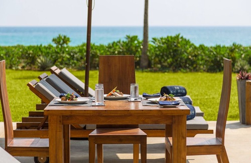 Dickwella Villa | exclusive use of luxury fully staffed beach front 4 bed villa with private pool