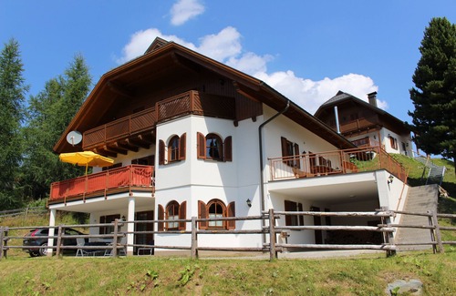 Reichenau Apartment | Exclusive vacation apartment with a sauna and fireplace