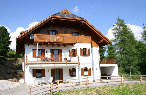Reichenau Apartment | Exclusive vacation apartment with a sauna and fireplace