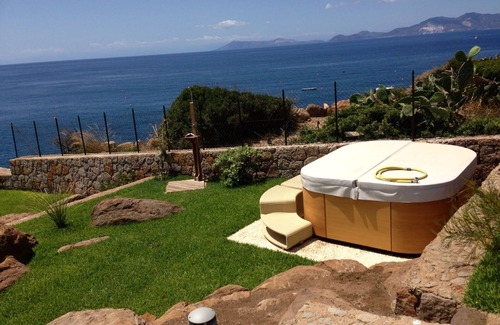 Panarea Villa | Exclusive villa in Panarea with private access to the sea