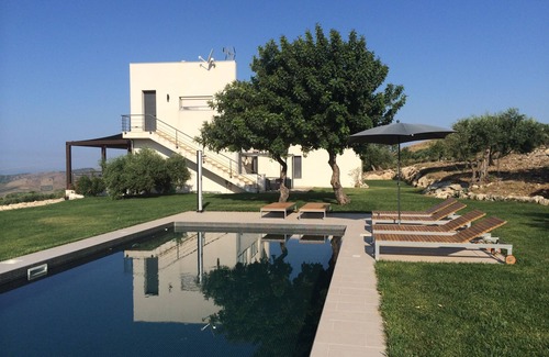 Caltabellotta House | Exclusive villa with private pool in secluded location surrounded by Sicilian olive groves