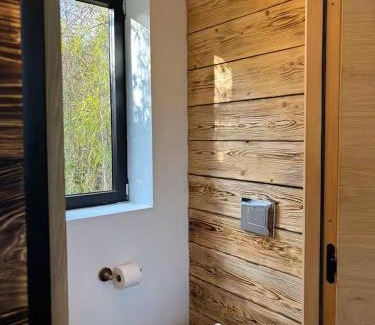Montcresson Cabin | EXCLUSIVITE Lodge luxe avec bain nordique au bord du canal à 1h30 de Paris