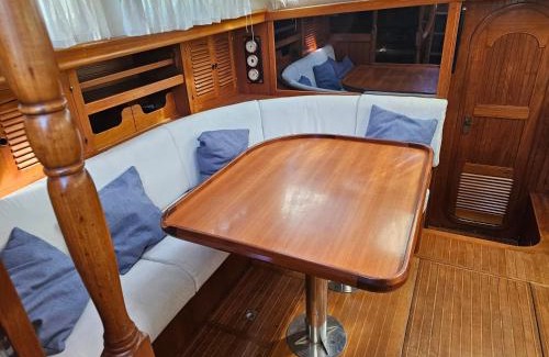 Palma de Mallorca Boat Rental | Exclusivo velero privado 6pax