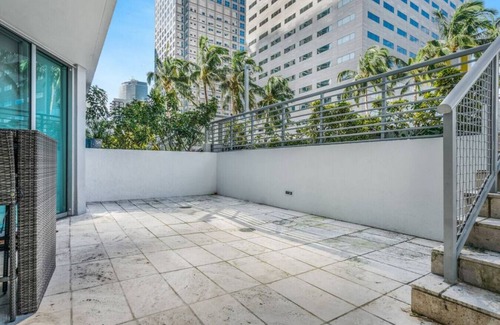 Downtown Miami Apartment | EXEC - 325 S Biscayne Blvd #1118 (1B)