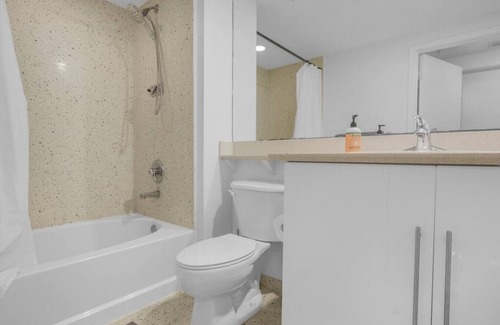 Downtown Miami Apartment | EXEC - 325 S Biscayne Blvd #1118 (1B)
