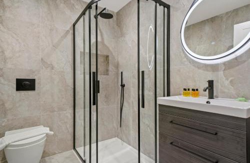 Camden Town Apartment | Executive 1 & 2 Bed Apartments in heart of London FREE WIFI by City Stay Aparts London