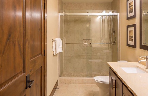 Big Cedars Resort | Executive 1 Bedroom at Paradise Point