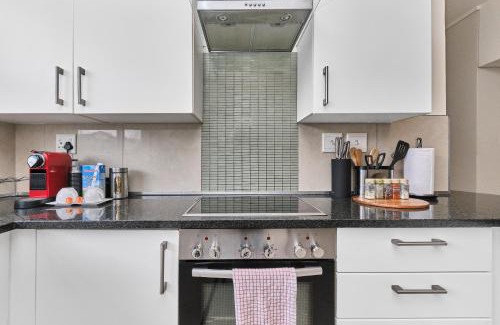 Greater Johannesburg Metropolitan Area Apartment | Executive 1 Bedroom Apartment in Sandton Cbd with City Views